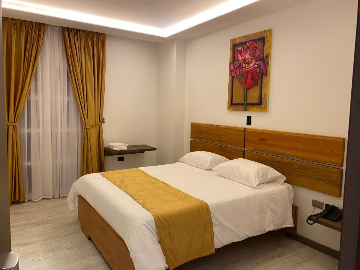 Hotel Valcon Санта Роса де Кабал Екстериор снимка